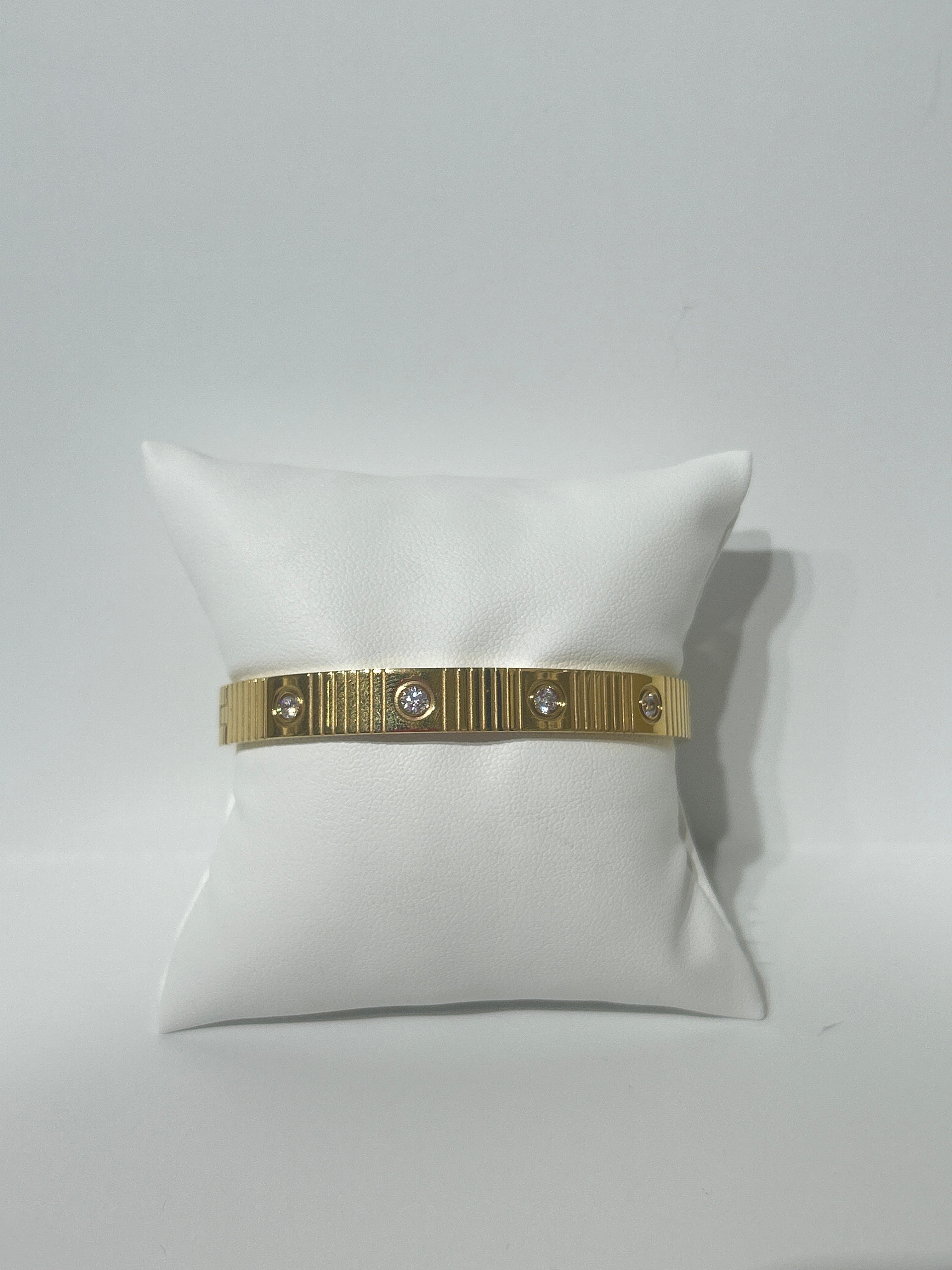 Hinged Stainless steel bracelet